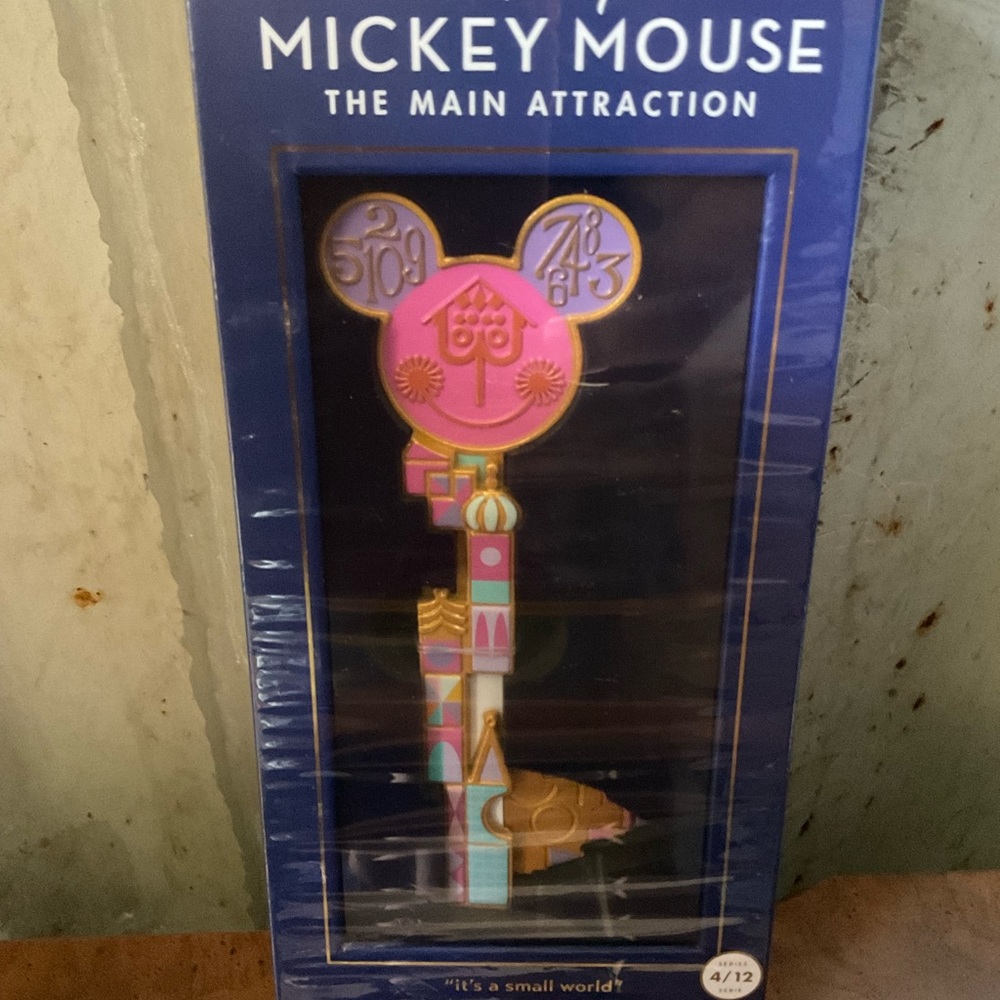 SALE  DISNEY Mickey Mouse Main Attraction Key  ITS A SMALL WORLD    4/12